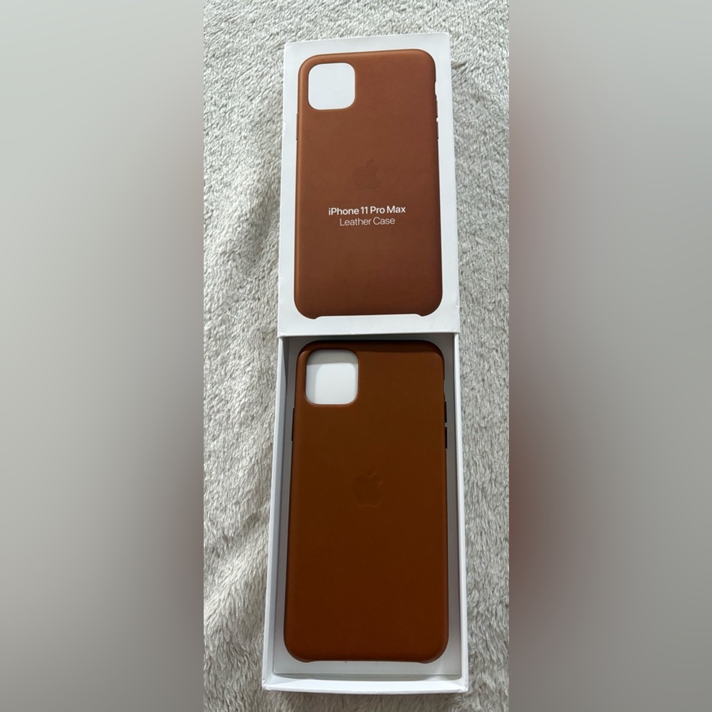 Apple iPhone 11 Pro Max Leather Case Saddle Brown Genuine Apple Case